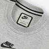Nike Camiseta de Manga Corta con Cuello Redondo y Estampado de Logo Tech Fleece para Mujer Camisetas Gris Claro FQ1851013
