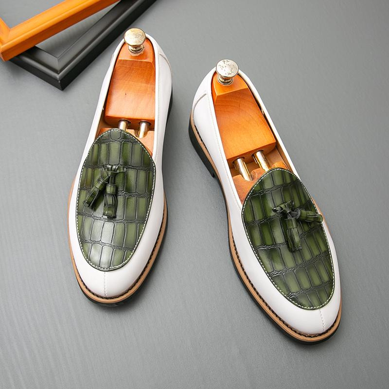 Fashion Fashion New Luxury Designer Men's Pointed Tassels Wedding Shoes Male Slip On Loafers Formal Dress Footwear Zapatos Hombre