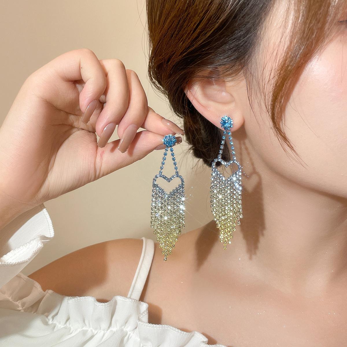 Постепенное изменение цвета тяжелая промышленность любовь полные бриллианты кисточки длинные серьги женщины