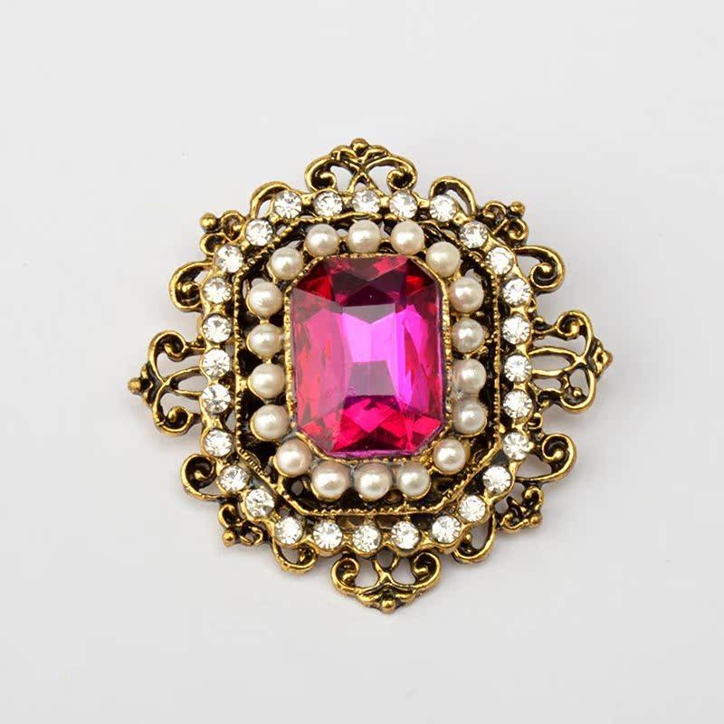 Source Vintage elegant flower brooch, alloy rhinestone corsage accessories