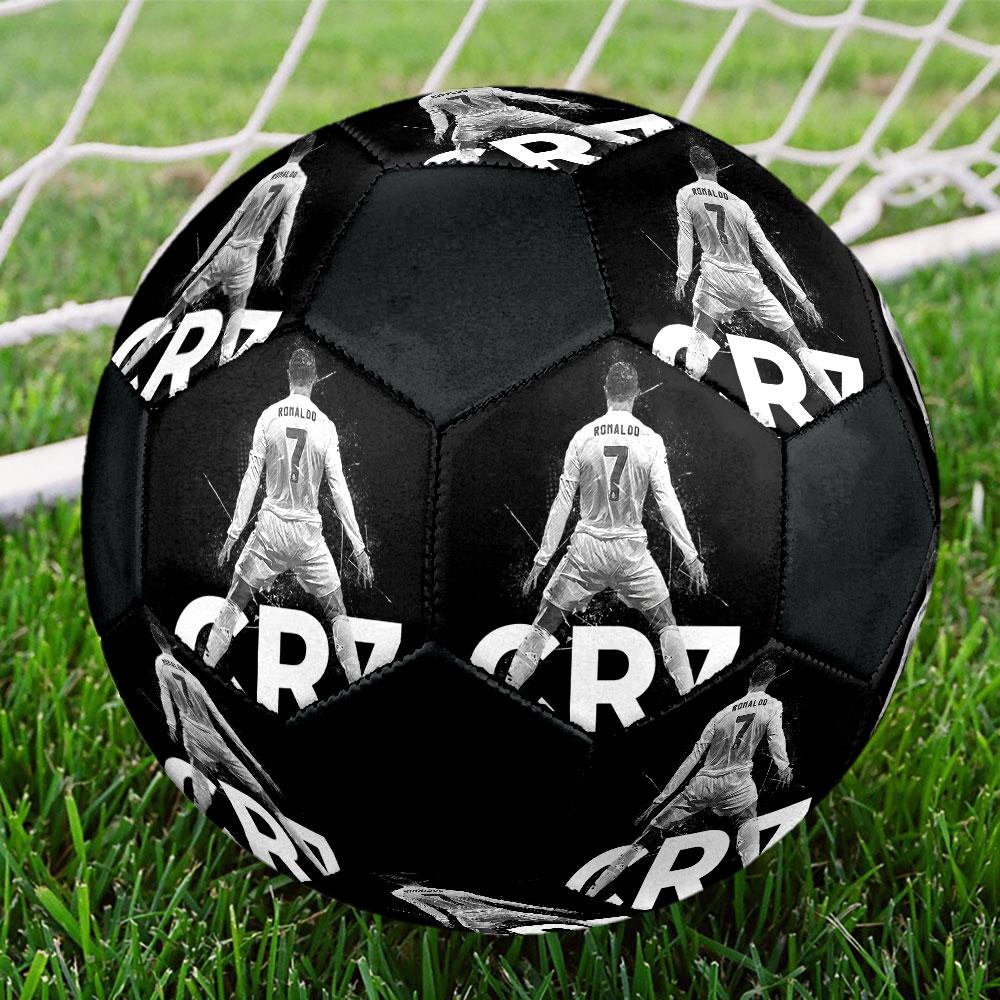 1 PZ Pallone da calcio Cristiano Ronaldo Taglia 5 grezza Praha Pallone da calcio indoor Colorato Per tutte le età Cucito a macchina PVC Pronto per la competizione Resistente Alto rimbalzo