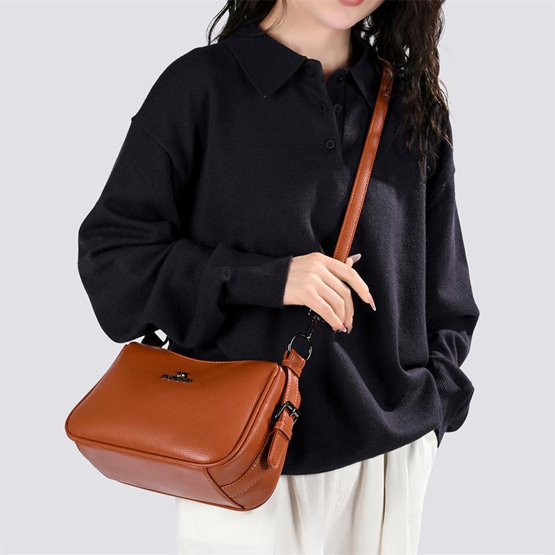 Women's PU Shoulder Bag Vintage Middle-aged Mother Bag Commuter Crossbody Bag