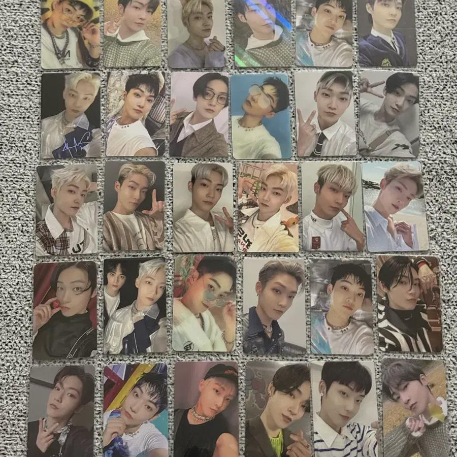 

Theboyz Kevin Photo Cards Batch