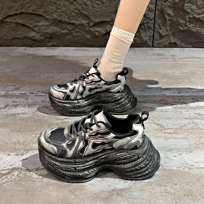 Fashion 2024 Chunky Women Sports Soft Sole Running Shoes for Women Fashion Casual Leather Breathable Height Increased Platform Shoes