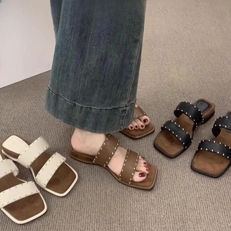 

Square-toed Shoes Wedge Heel Slippers New Style Sandals Beach Flip-flops 35 коричневий