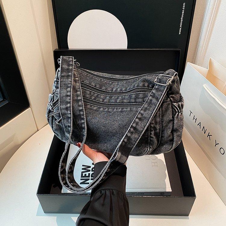 

2025 женская сумка-мессенджер большой вместимости, ретро сумка из выстиранной ткани, многокарманная сумка для среднего возраста, легкая литературная и повседневная сумка через плечо one size fits all чёрный