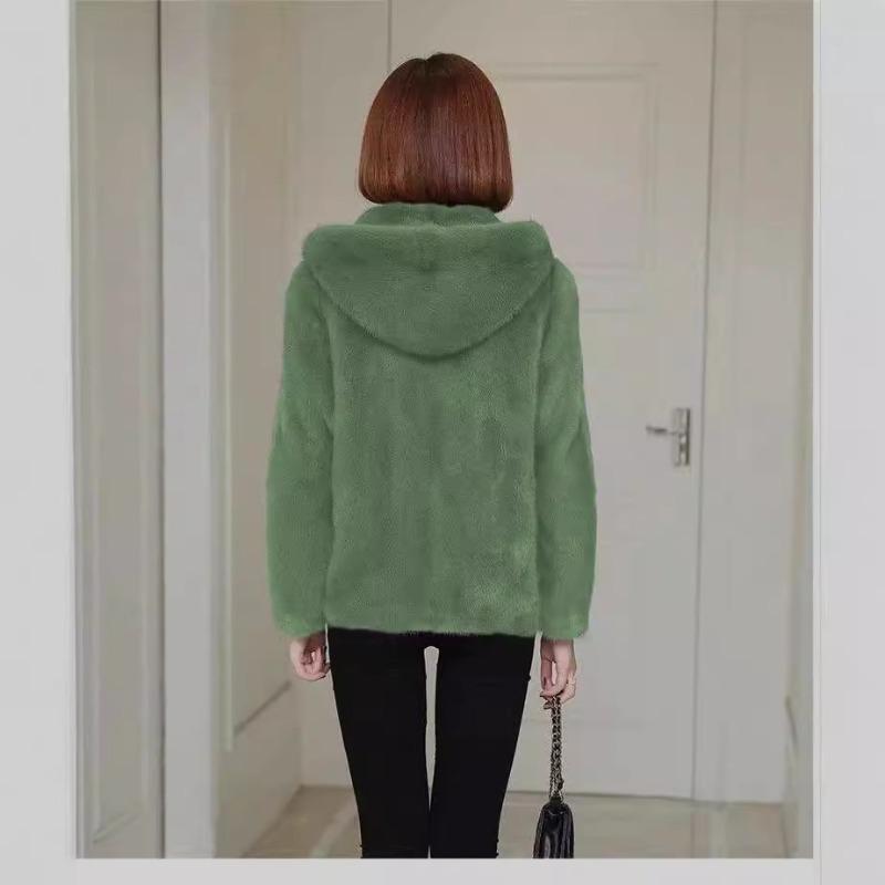 Fattened plus size women's clothing in autumn and winter, fat mm double-sided plush sweater, plush and thickened fleece jacket for women