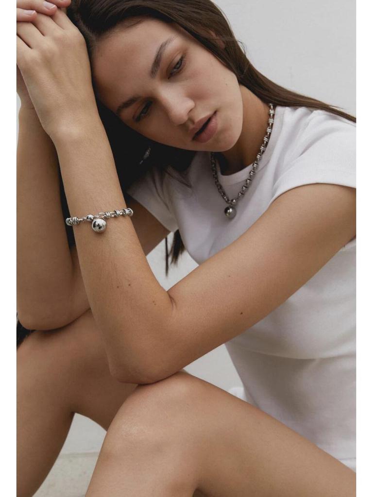 Silver Magnetic Clasp Necklace for Women - High-End, Simple, Light Luxury Clavicle Chain