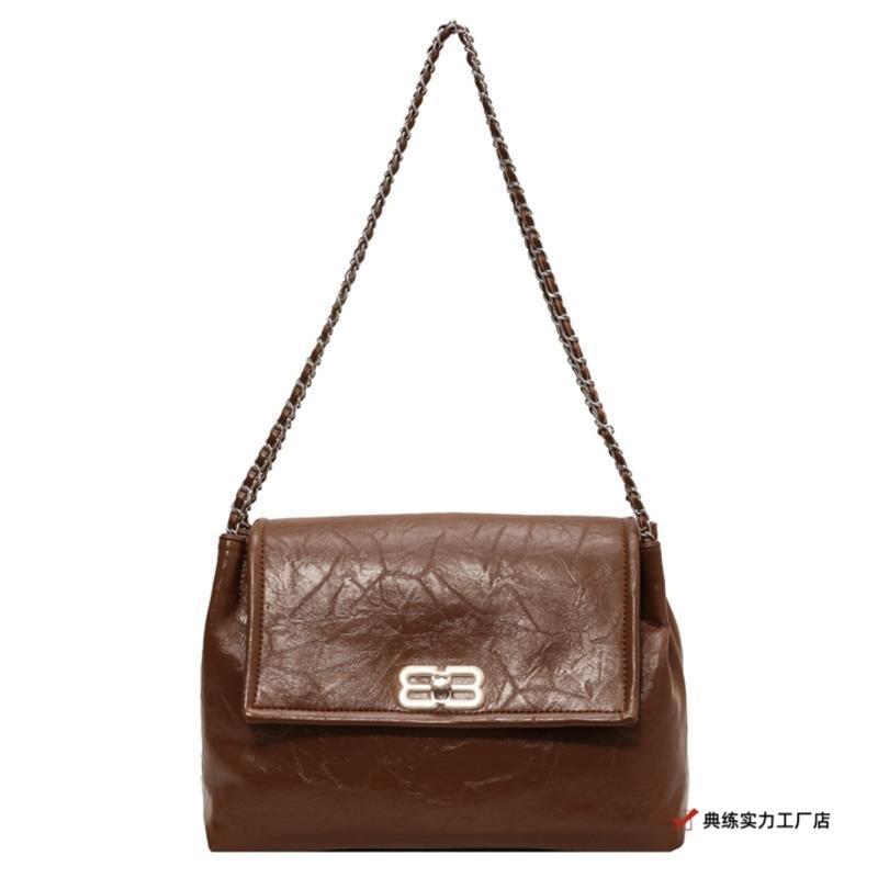 Premium Retro Bag Women's Bag New Popular Chain Shoulder Bag Large Capacity Commuter Tote Bag