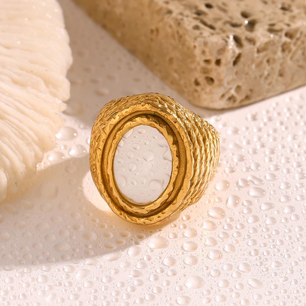 MamacitaSlay Vintage Oval Natural White Shell Layered 316L Stainless Steel Ring Woman 18K Gold Plated Jewelry Finger Decoration