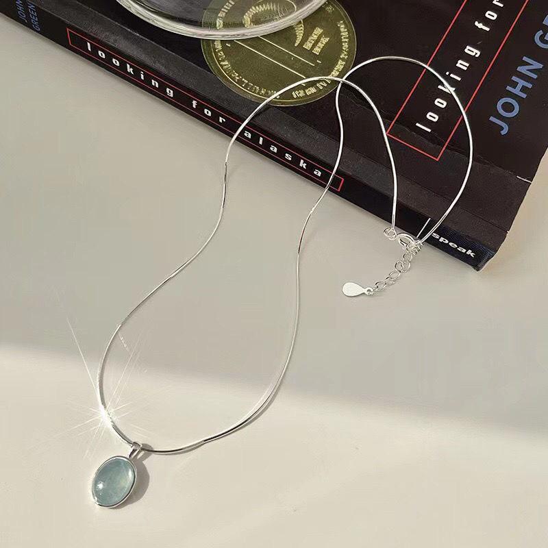 Simple Retro Oval Aquamarine Pendant Necklace For Women Girls Luxury Snake Chain Necklace  Temperament Jewelry Gifts