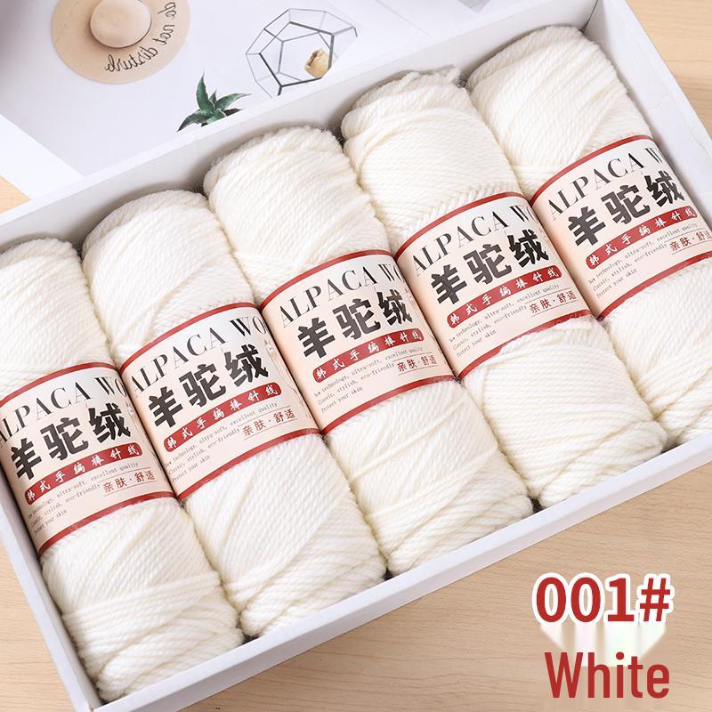 Mitteldickes Alpakawollgarn für DIY-Strickarbeiten - Perfekt für Pullover, Mäntel, Schals, Häkel- und Strickprojekte mit Nadeln.