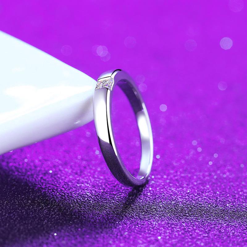 Xiaohongshu Simple Princess Cut Moissanite Sterling Silver Ring - Elegant Gift for Her