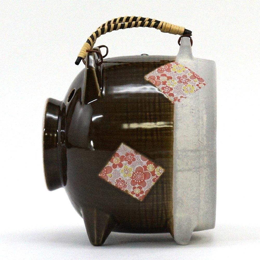 Maruyoshi Pottery Mosquito Spear Pig Yuzen Candy Glaze M7870