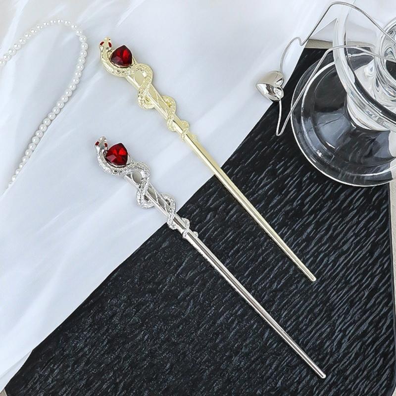 Exquisites Crystal Snake Hairclip Halloween Costumes Hairpins Long Hair Accessory for Distinctive Look