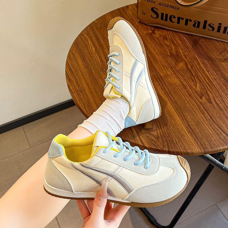 Retro Schnür-Freizeitschuhe mit innerer Erhöhung für Damen, 2025 Frühling, neue vielseitige deutsche Trainings-Farbkombination, weiße Schuhe, Sportschuhe