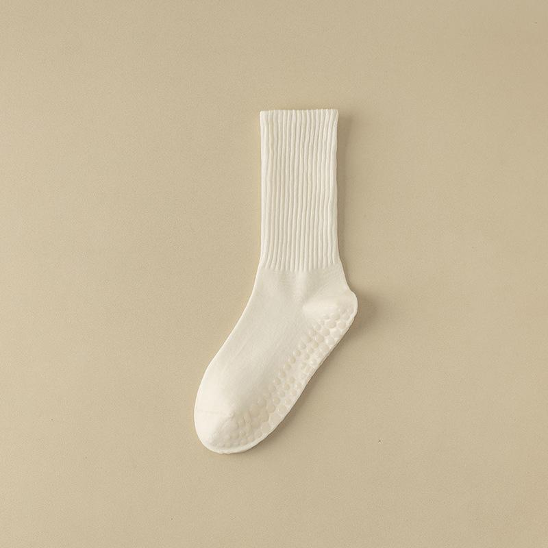 Women's Mid-Calf Seamless Anti-Slip Yoga & Pilates Socks