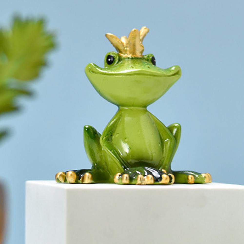 Cartoon Couple Frog Figurine Yoga Frog Statue Resin Sports Frog Sculpture Home Office Desktop Decoration Ornament