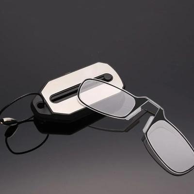 Nasenklemmen-Lesebrille Faltbar Bügellos Ultraleicht Schlüsselanhänger-Brille Herren Damen Mini Tragbar Alterssichtigkeit-Brille +1.0 Bis +3.0