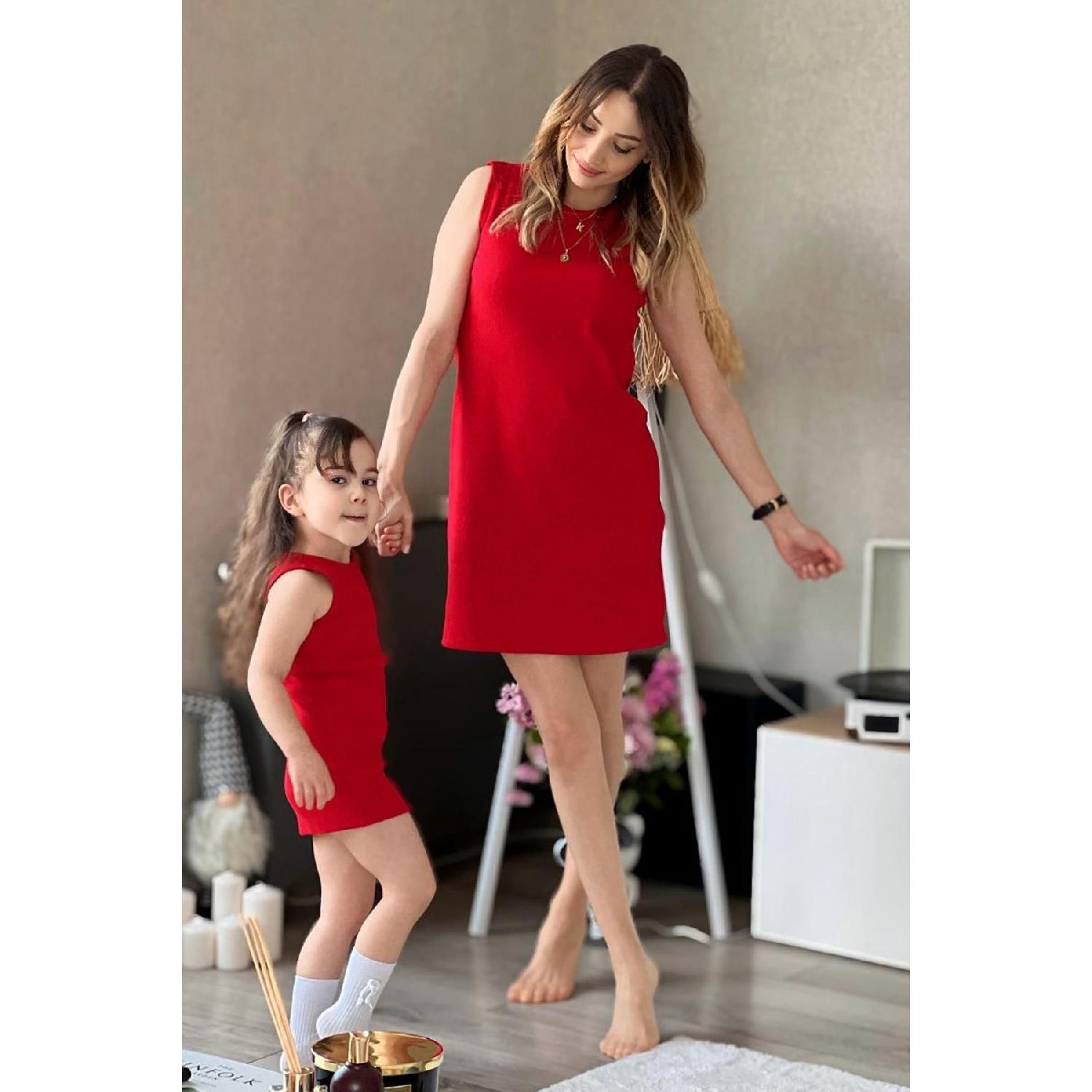 

Летнее платье для мамы и дочки, новый сезон, красный цвет от 1 до 10 лет
