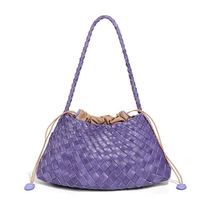 New women's bags, fashionable hand-woven bags, portable vegetable baskets, shoulder bags, personalized crescent bags.