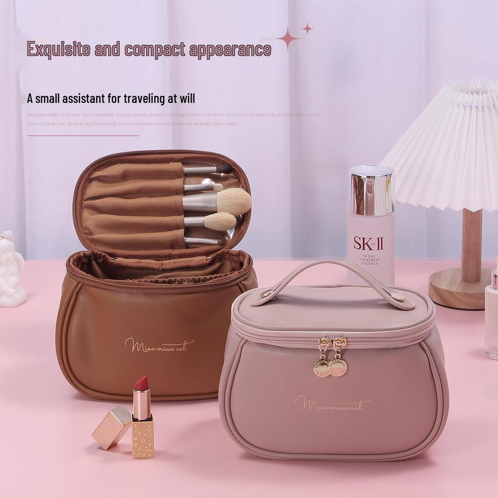 Stylish Large-Capacity Waterproof Makeup Bag with Handle – Portable Luxury Lipstick Storage