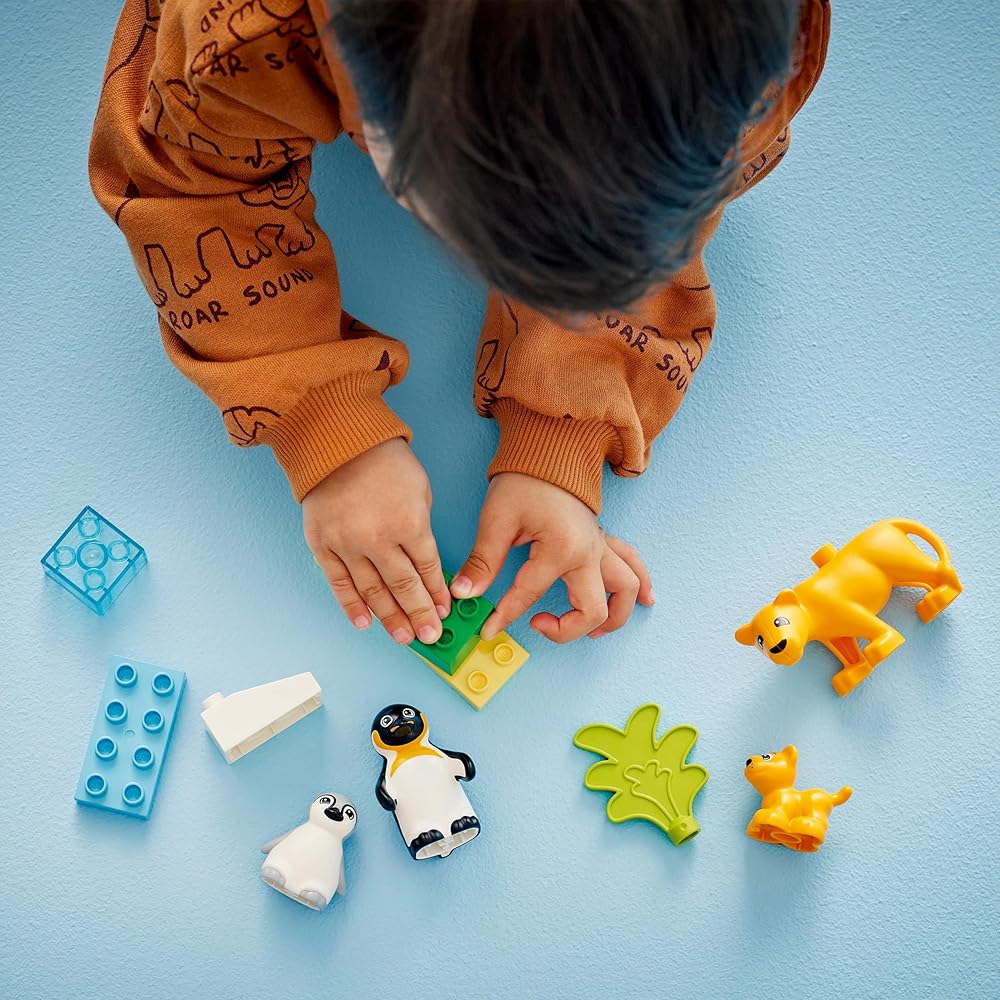 LEGO DUPLO Animal Family Penguin and Lion Building Blocks Toy for Kids Ages 1.5 To 4 Educational Playset 10442