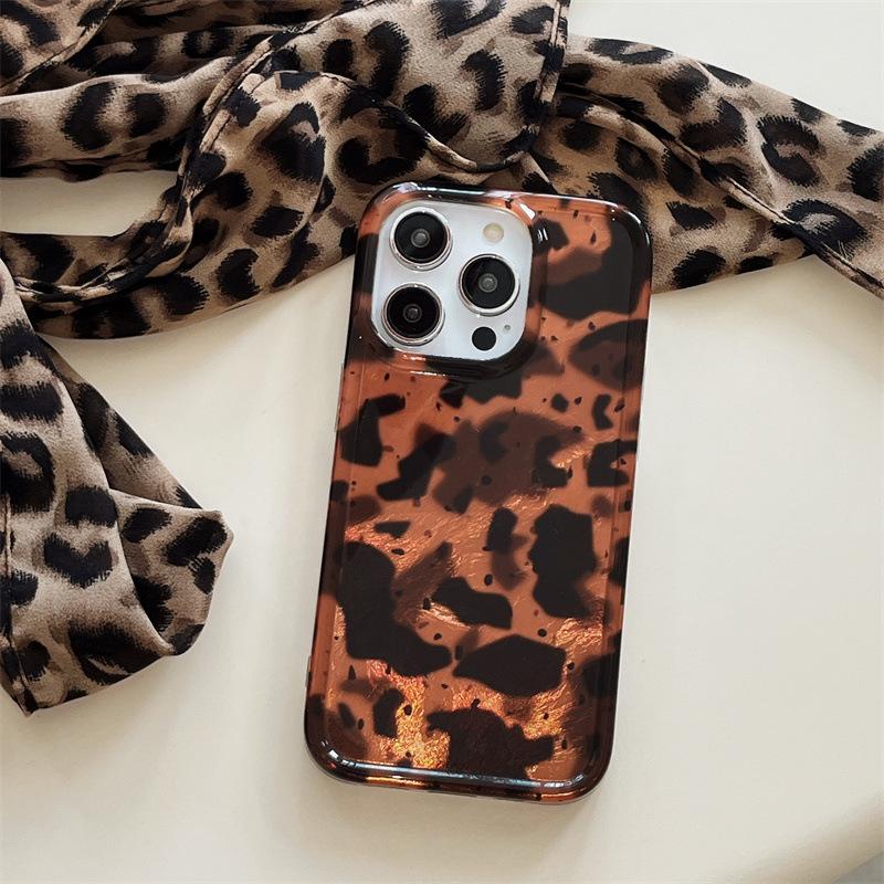For iPhone 15 Pro Max Case Amber Leopard Print TPU Phone Cover