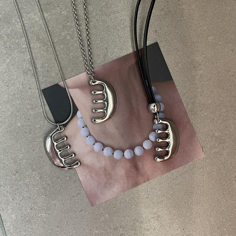 Fashion Silver Color Comb Pendant Necklace for Women Punk Adjustable Long Sweater Chain Necklace Hanging Neck Jewelry Accessorie