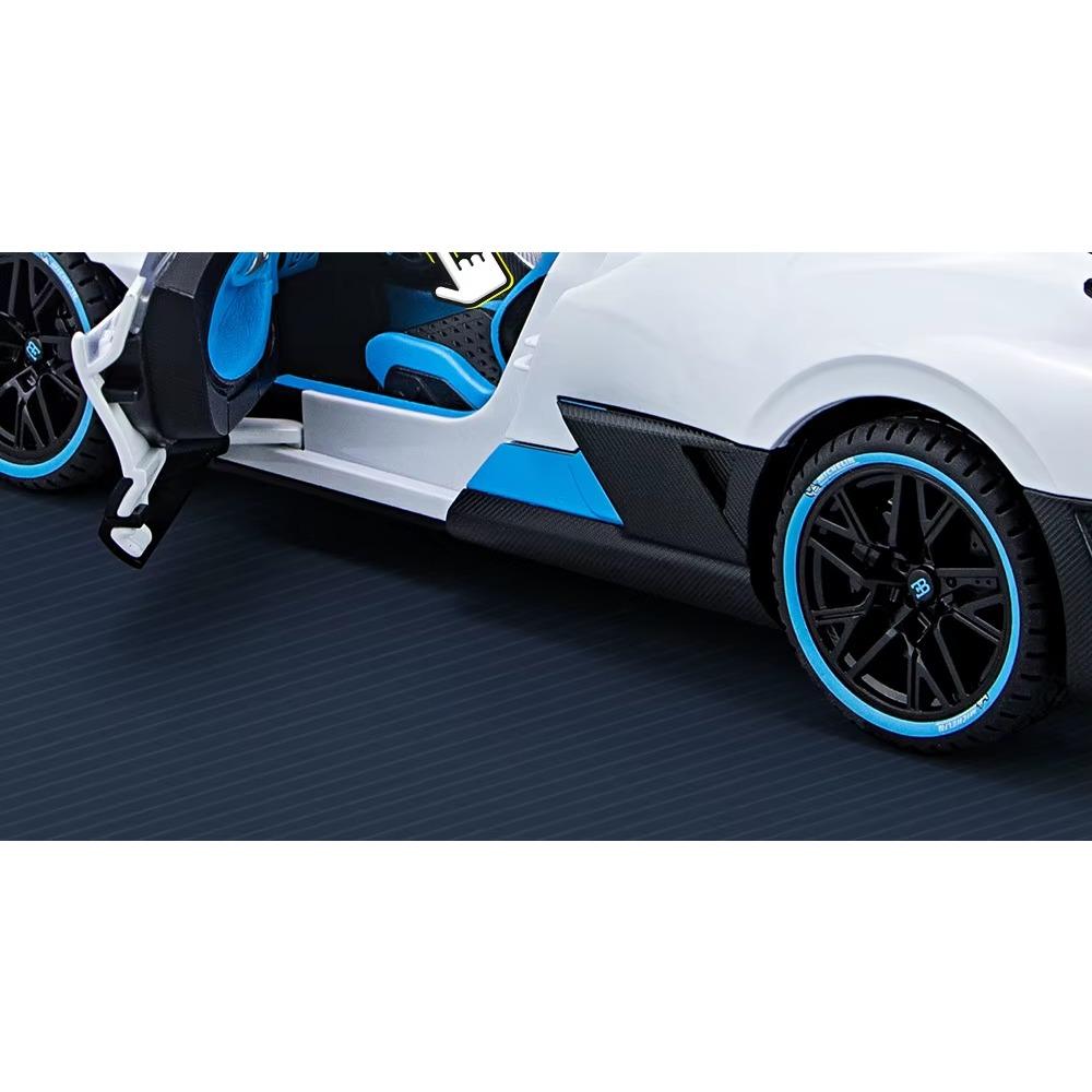 1/18 Bugatti Divo Super Model Samochodu Zabawkowego Odlewany Miniaturowy Model Wyścigowy Otwierane Drzwi Dźwięk Światło Kolekcja Prezent dla Chłopca Dzieci