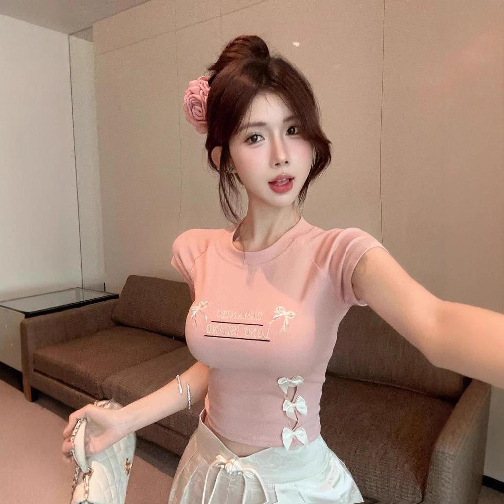 2025 Lato Szykowna Kokarda Różowa Ażurowa Koszulka z Krótkim Rękawem dla Kobiet