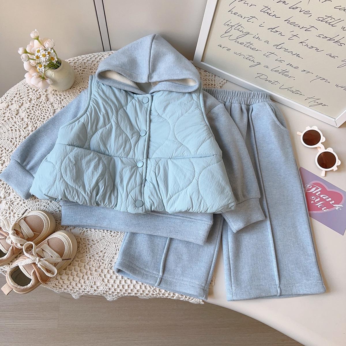 

New Winter Girls Casual Three-Piece Set: Hooded Vest, Sweatshirt, and Long Pants (AWB107) Size 90