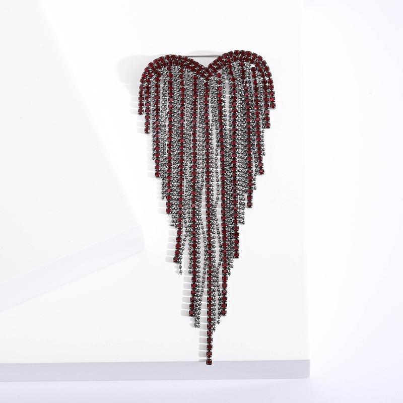 Trendy Shiny Tassel Love Brooches For Women Heart Pin Party Casual Lapel Suit Pins Gift Luxurious Tassel Brooches Jewelry