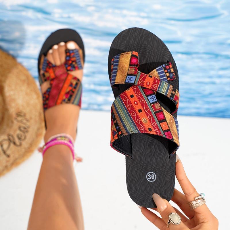 

Summer New Large Size Platform Sole Light Soft Sole Comfortable Beach Slipper Women 43 червоний