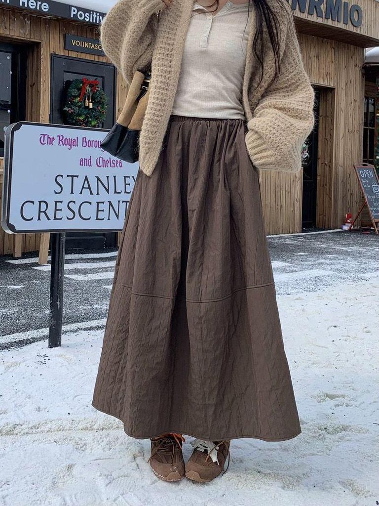 Retro Quilted French-Inspired Midi Skirt: Slim-Fit, Versatile Women’s Fashion 2025