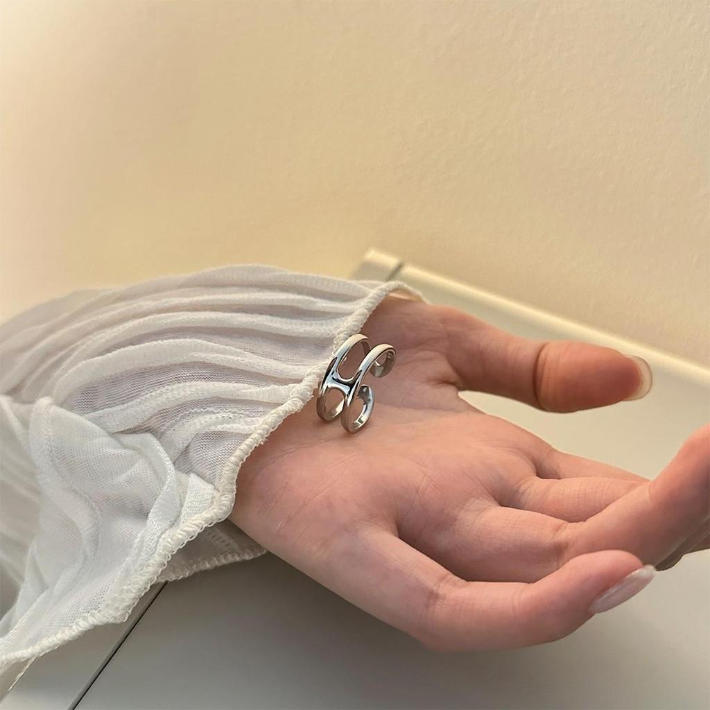 Silver Fashionable Plated Twisted Heart Ring For Women Elegant Minimalist Finger Jewelry