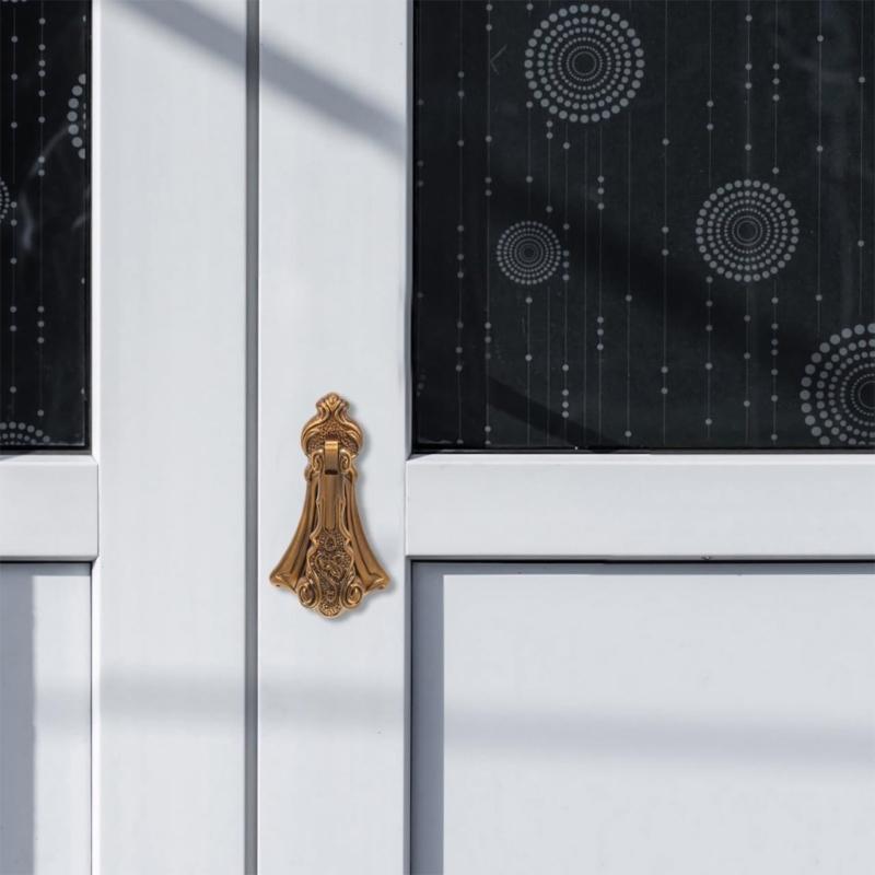 Comfortable Grip Retros Zincs Alloys Door Knocker for Rusts Proof Charm Simple Installation Suitable for Various Door