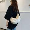 IELGY nylon dumpling bag, Japanese versatile messenger bag, casual large-capacity canvas class shoulder commuter bag