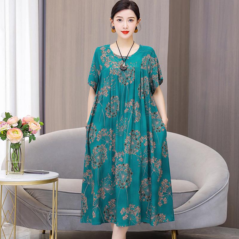 Letní dámské šaty nadměrných velikostí s lehkým, zralým a elegantním vzhledem, v prémiovém a elegantním stylu