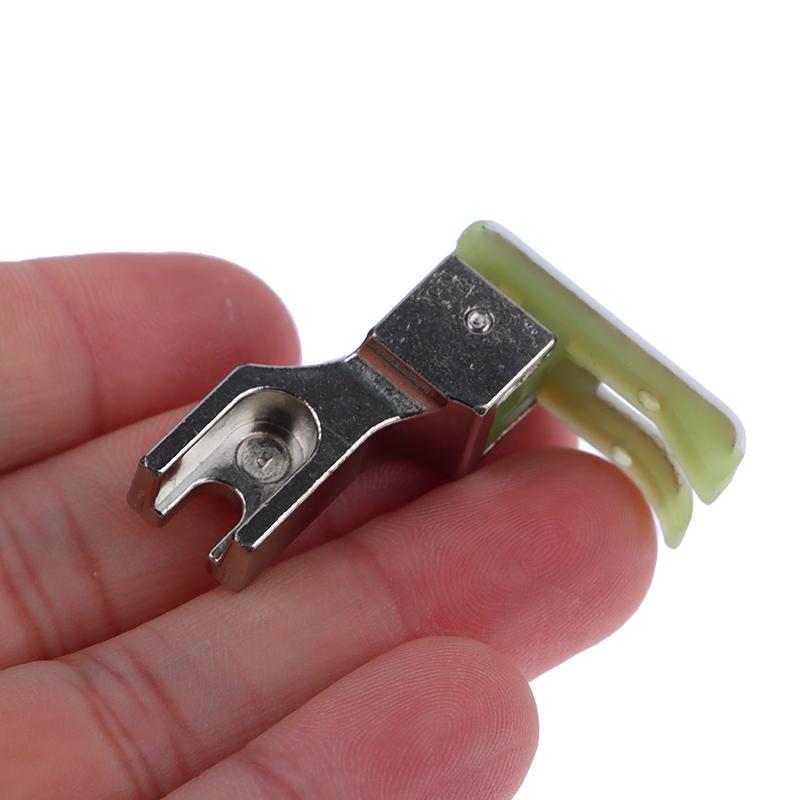 Tcl Tcr 1/16N Right/Left Plastics Compensating Presser Foot For Industrial Lockstitch Sewing Machine Single Needle Presser Foot
