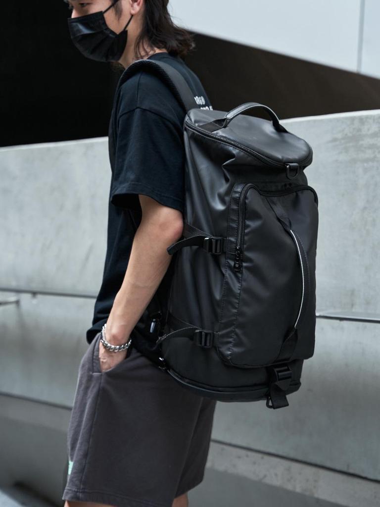 Men's Large Capacity Travel and Business Backpack