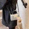 Portable Small Bag Women's New High-end Niche Messenger Bag Fashionable Versatile Small Square Bag