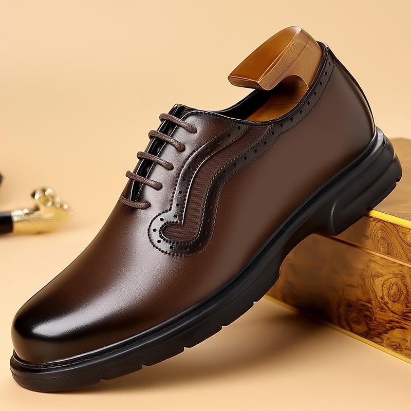 Fashion 2025 Spring New Men's Business Formal Casual Leather Shoes Fashion Solid Color British Korean Brock Wedding Shoes for Men