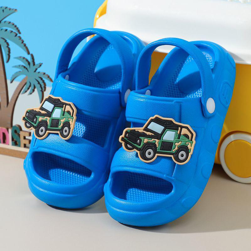 Kids' Military Style EVA Slippers: Boys' Summer Anti-slip, Anti-collision Indoor Sandals for Bathroom and Shower.