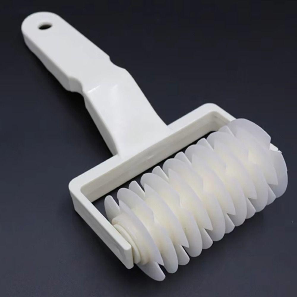 1Pcs Plastic Pull Net Wheel Cutters Rolling Cakes Baking Tool for Dough Cookie Pie