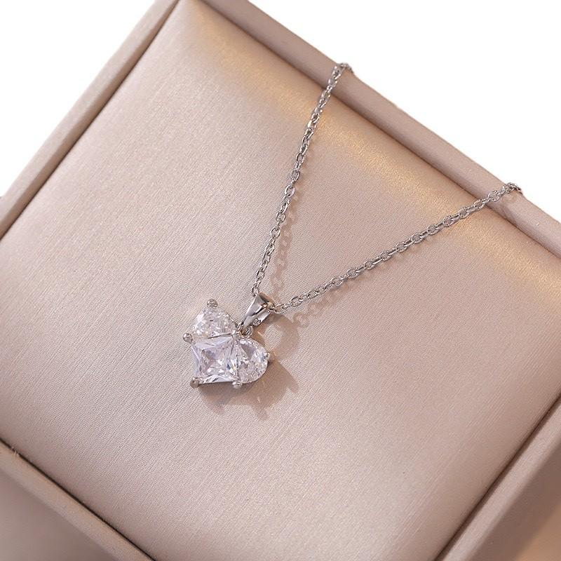 Cute Sweet Gold Color Crystal Heart Pendant Necklace for Women Temperament Party Chokers Jewelry Colorfast Gift