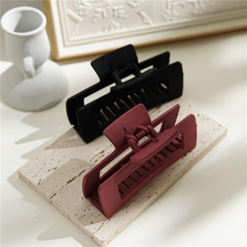 1 Pc Korean Solid Large Hair Claw Elegant Plastic Barrette Crab New Hairpins Hair Clip Headwear For Women Girls Hair Accessories
