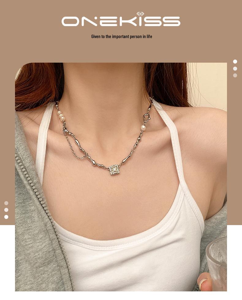 Irregular Patchwork Pearl Necklace - Women's Cold Style Clavicle Chain, High-End Choker with Unique Design