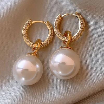 Simulation Pearl Earrings Women's Earrings Trendy Niche Design Light Luxury Earrings Versatile Earrings