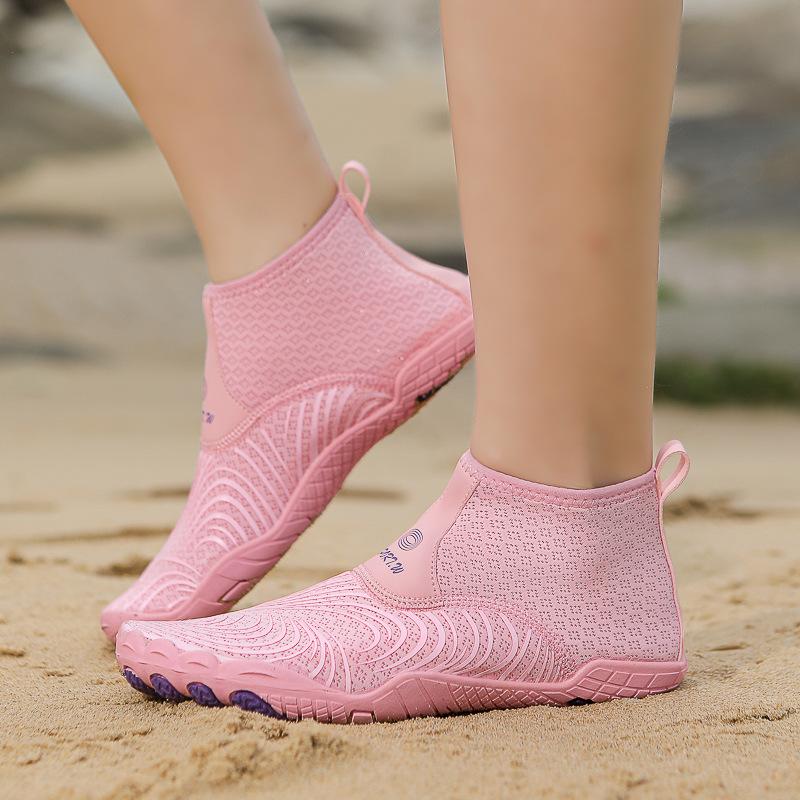 

New amphibious shoes, indoor skipping rope skipping shoes, yoga shoes, barefoot swimming shoes, couples beach 42